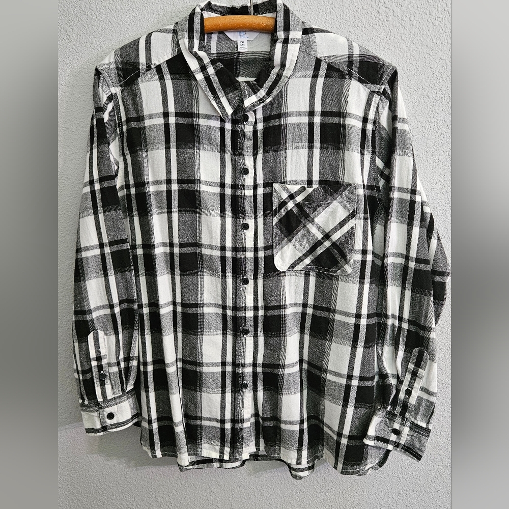 Time & Tru Black & White Plaid Long-Sleeved Shirt XXL (20)